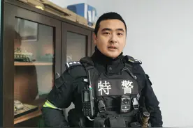 新青年 上封面｜余震被砖头砸中后仍救出10岁孩子 80后民警被公安部授予一等功奖励图片