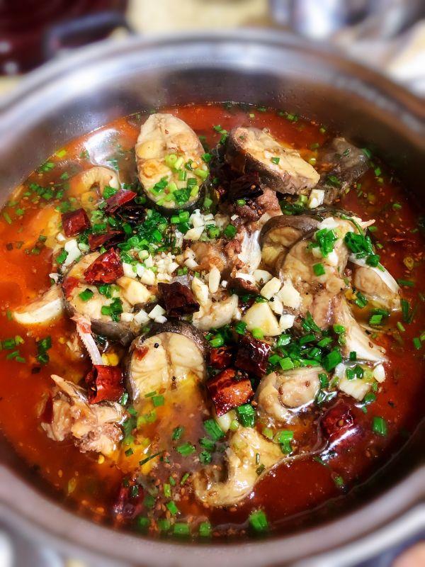 爱吃鮰鱼的一定要收藏,教你做香辣下饭的酸笋鮰鱼煲,好吃极了(回鱼