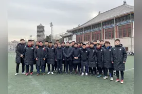 这支“学霸”足球队，打进了全国八强图片