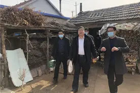 山东商业职业技术学院党委书记赴五莲县走访慰问图片