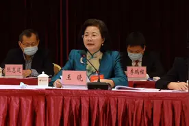 广东省文联党组书记王晓：今年要为文艺家服务，加强顶层设计视频封面