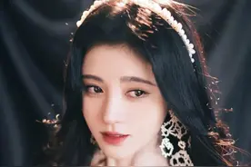 眉形选对颜值翻倍，鞠婧祎的雾感野生眉才是复古画报女孩的标配图片