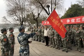 奋斗百年路 启航新征程｜听听发生在嘉兴红船旁的这三个故事，能收获满满的感动图片