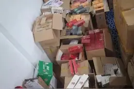 上海4家高端专卖店卖假中华、熊猫烟，警方缴获6000余条图片
