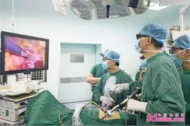 潍坊市中医院经典医案：致命肾肿瘤侵入心脏，31位专家携手挑战“手术禁区”图片