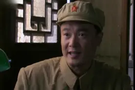 天空：陈墨涵请求和高秋江结婚，但是张政委怀疑她的身份，拒绝了视频封面