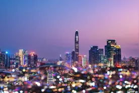 深圳上演魔幻抢房：摇号需缴23年社保，购房者称堪比填志愿图片