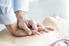 心肺复苏操作步骤视频！