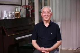 原上影厂厂长朱永德去世，他镜头里的朱时茂堪称“神颜”图片