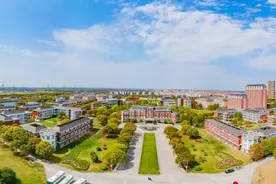 松江这所全日制普通民办本科高校教师等岗位招人啦！图片