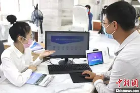 试水与突围：“放管服”“最多跑一次”的白山“加速度”图片