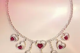 在情人节，点亮这颗璀璨爱心图片