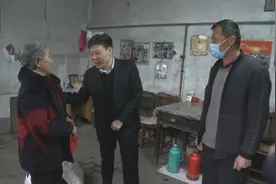 泰安新泰市副市长贾夫军到楼德镇走访慰问困难群体图片