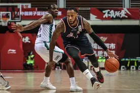 CBA｜广东胜山东 徐杰受伤图片