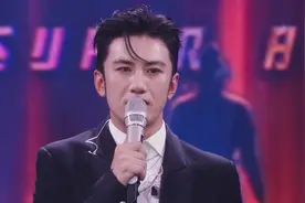 追光吧哥哥：肖顺尧逐渐打开心结，得到不常联系朋友的鼓励视频封面
