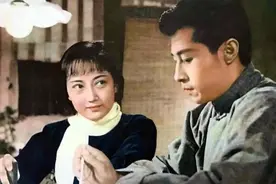 《野火春风斗古城》为啥这样子写过年？这顿年夜饭为啥丰盛又揪心？图片