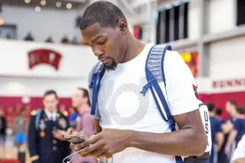 刚正面！杜兰特@NBA官方对线：球迷都不傻 别用公关词汇糊弄大伙图片