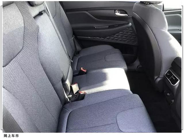 现代新款胜达实拍曝光！搭2.5T，配悬浮中控屏、全新分体式大灯