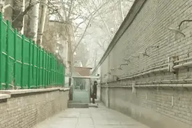 致敬最孤独的哨位！365天面对围墙，最短不足一米图片