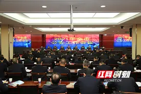 “逢旗必夺、争先创优”株洲警魂在2021年继续闪耀图片
