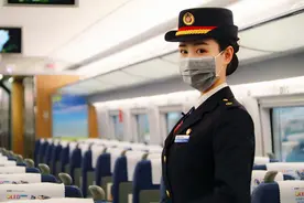 网红“吉小青”释放“大能量”图片