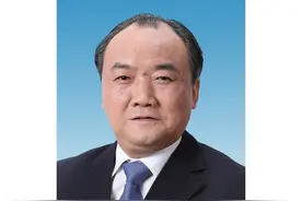 李仲彬当选成都市人大常委会主任 朱志宏当选市人大常委会副主任图片