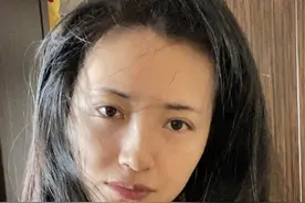 包贝尔晒全家理发前后对比照 只有自己理了个寂寞图片