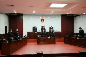 错换人生28年案二审宣判，审判长答记者问图片