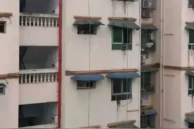 街道拆可燃雨棚居民铝合金棚跟着“遭殃”，社区：可登记修复图片