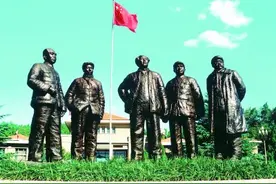 西柏坡：“赶考”出发地图片