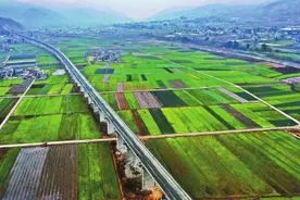 成昆复线峨眉至米易段建设如火如荼图片