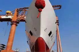 台湾海峡首艘五千吨级海事巡航救助船“海巡06”正式下水图片