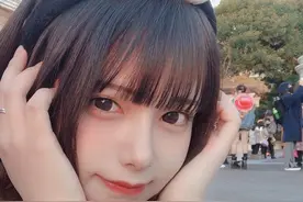 混血短发萝莉！宫崎あみさ身穿制服萌萌大眼直击心脏图片