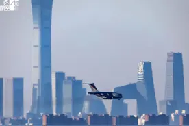 2021首次出国！运20向柬埔寨空运新冠疫苗图片