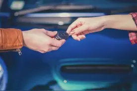 促进汽车消费，商务部：全面取消二手车限迁政策图片