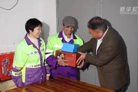 福建工会：为环卫工煨一罐暖汤 送一份祝福视频封面
