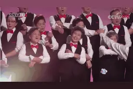 我还是那个少年，只是头发白了亿点图片