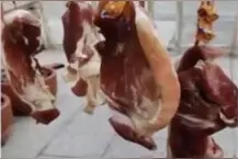 馋哭了！丢了的大猪腿找回来竟然已经被……腌好了……图片