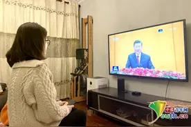 不用扬鞭自奋蹄，演绎青春奋斗的孺子牛、拓荒牛、老黄牛——青年师生热议点赞习近平2021年春节团拜会重要讲话图片