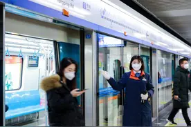 青岛地铁实现成网运营，轨道建设今年将持续全面提速图片