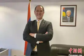 就地过年，这位驻华大使亲手烧了一桌中国菜图片