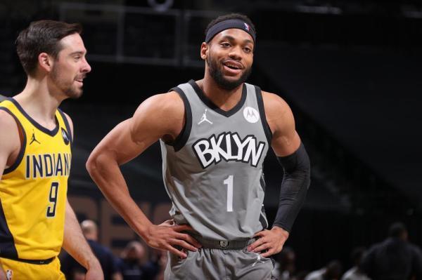 NBA：篮网104-94击败步行者