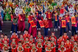 新春怎么闹？大年初一来2021《合唱春晚》一起合唱图片