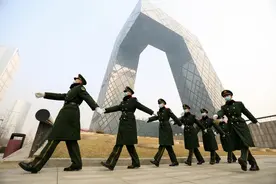 从首都北京到万里边海防，近20万名武警官兵除夕坚守战位保平安图片