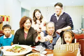 线上庆“年兜”互道新年好 漳州服务留漳台胞“就地过年”图片