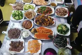 我为家人做年夜饭，主料是“感恩”图片