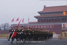 #兵哥哥的新春Vlog# 军装“男团”正步风idol——你，爱吗？图片