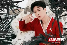风从中国青年来 张艺兴带原创作品《画卷》登央视春晚图片