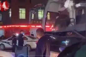 痛心！一女孩放烟花时引爆化粪池，不幸遇难图片