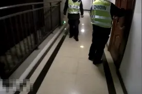 大年初二凌晨，独自去舅舅家做客的女友突然生了…图片